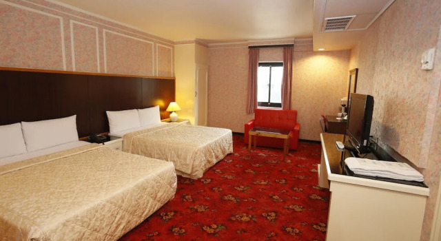 Четырёхместный номер Standard Center Hotel