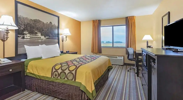 Шестиместный люкс Super 8 by Wyndham Iowa Falls