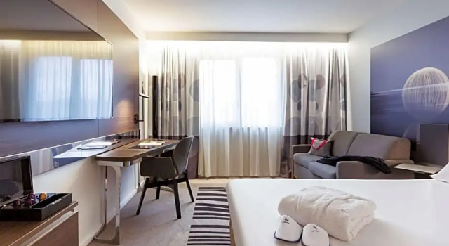 Номер Executive с видом на бассейн Novotel Limoges Le Lac