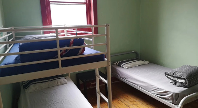 Кровать в общем номере Market Tavern - Hostel and Bar