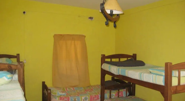 Hostel Ibirapita, Забронировать Хостел Недорогие отели Роча, недорого