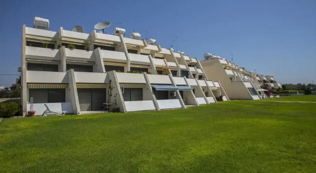 Lordos Sunshore Beachfront Suite