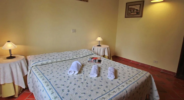 Attractive apartment in old farmhouse on the estate with pool, Buchen Sie Ferienwohnung Hotels im Zentrum von Umbertide, hotels im Zentrum von Umbertide