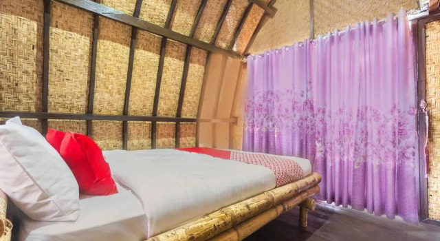 OYO 1837 Telone Bungalow, Reserva ahora Hotel Hoteles en Lombok con piscina, Piscina