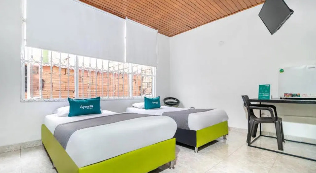 Четырёхместный номер Standard Hotel Quintas de Normandia