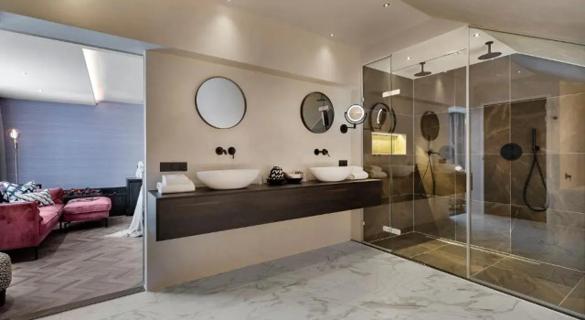 Люкс Van der Valk Hotel Emmeloord