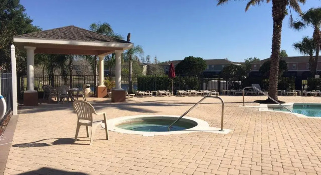 Коттедж Cozy 4Bdrm/3Ba Townhome, 6 Miles to Disney & Shops