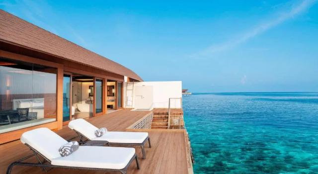 Двухместная Villa Overwater Pool The Westin Maldives Miriandhoo Resort