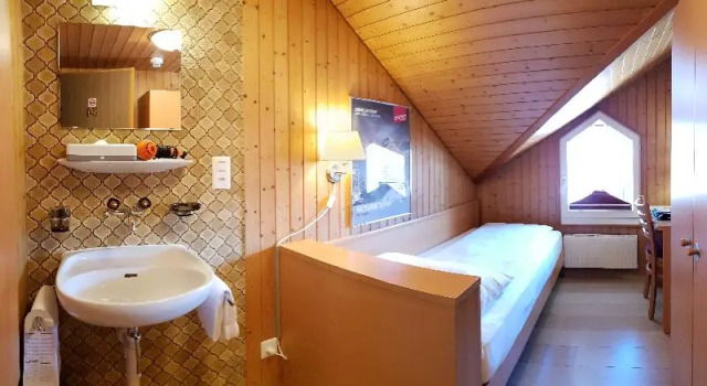 Standard huone Hotel Rössli