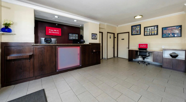 Red Roof Inn Arlington - Entertainment District