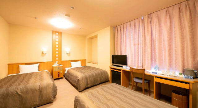Hiroshima City Bunka Koryu Kaikan, Book Hotel Hiroshima Chugoku, nær Atomic Bomb Dome