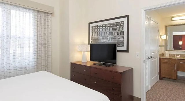 Четырёхместный люкс с 2 комнатами Residence Inn Marriott Moline