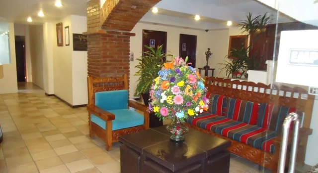 Hotel Villa de Cortez, Rezerwuj Hotel Hotele w State of Puebla z parkingiem, Parking