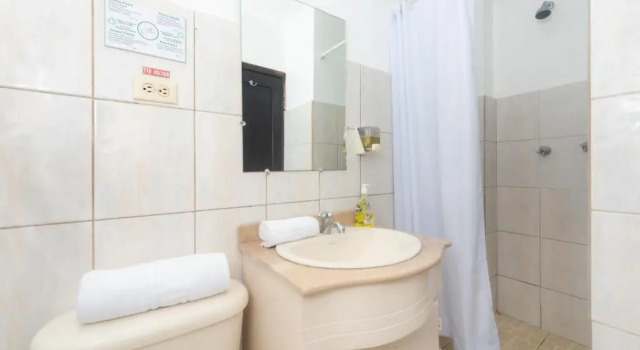 Двухместный номер Economy Hostal North Seymour