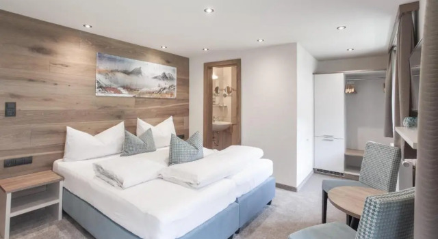 Двухместный номер Standard с балконом Garni Ötztal ROOMS & APARTS