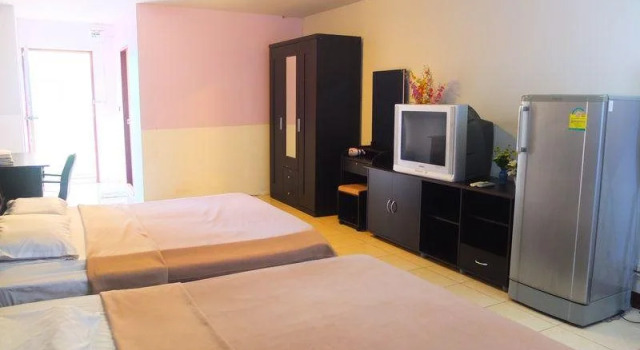 Dream4you Guesthouse, Забронировать Отель Отели Центральной Паттайя с бассейном, рядом с Торговый центр Harbor Pattaya, Бассейн