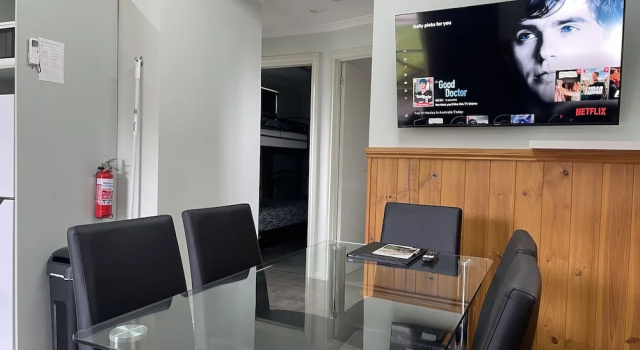 Номер Deluxe Acacia Caravan Park & Holiday Units