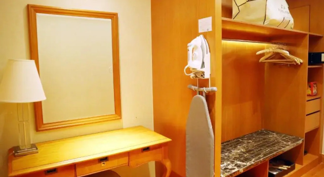 Люкс Superior Huaguoshan Hotel