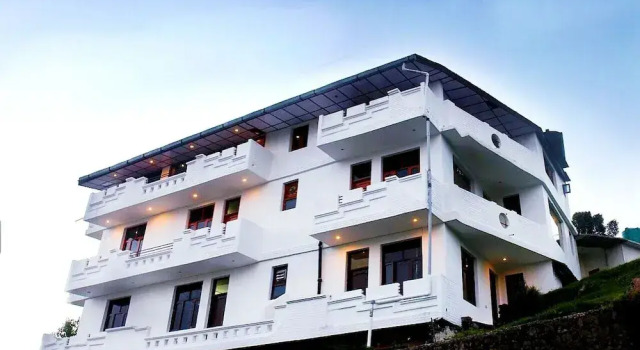 Hotel Divyansh By VRB Hotels, Забронировать Отель Отели штата Химачал-Прадеш с завтраком, Завтраки