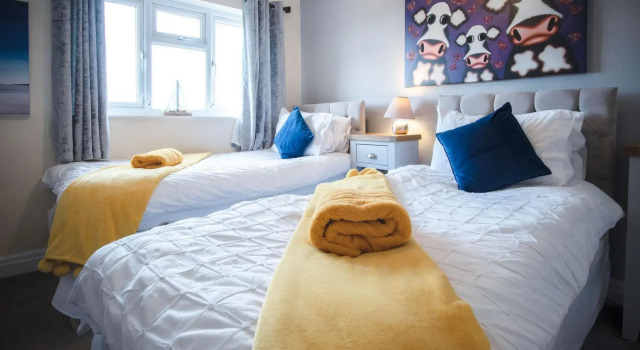 North Beach Heights - 3 Bedroom Penthouse - Tenby, Забронировать Апартаменты/квартира Тенби 