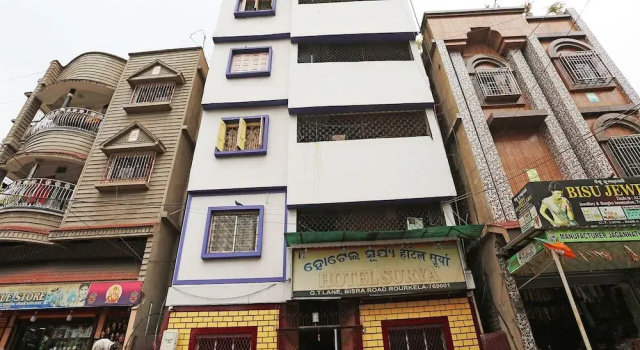 SPOT ON 40303 Hotel Surya