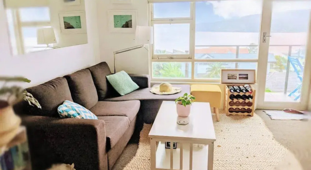 Gorgeous 2 Bedroom Apartment With Panoramic Views