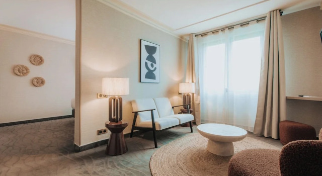 Номер Luxury Hôtel Henry II Beaune Centre
