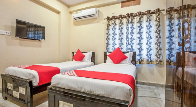 OYO 13550 Hotel Pushpa Grand, Rezerwuj Hotel Hajdarabad 