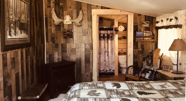 Номер Standard с видом на парк Wrangell Mountain Lodge