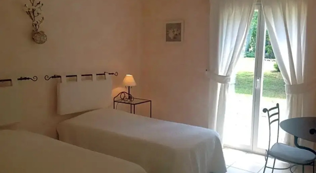 Le Clos des Cigales, Rezervovat Hotel Hotely v Roussillon se snídaní, Snídaně