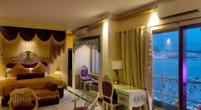Люкс с балконом The Neeraj Ganga Heritage Palace