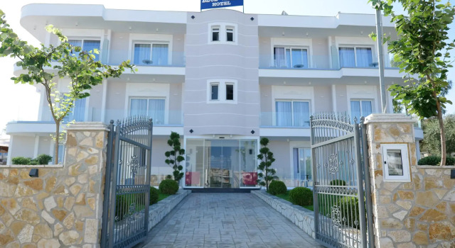 Blue Water Hotel