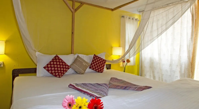 Cuba Premium Huts