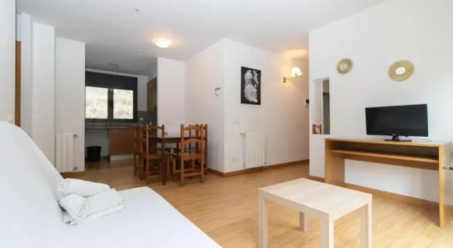 Apartamentos Canillo 3000, Забронировать Апартаменты/квартира Отели Грандвалира с парковкой, Парковка