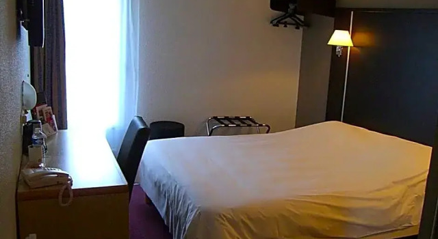 Четырёхместный семейный номер Standard Sure Hotel by Best Western Châteauroux