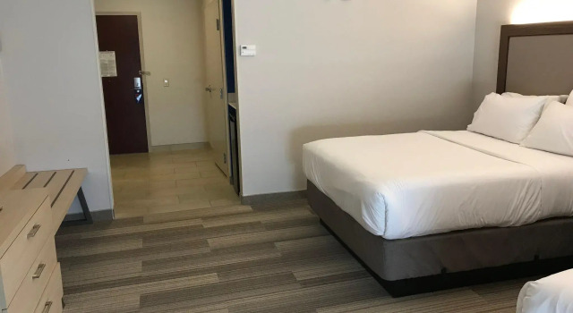 Четырёхместный номер Standard Holiday Inn Express Orlando - South Davenport by IHG