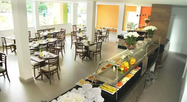 Трёхместный номер Luxury с балконом и с красивым видом из окна Hotel Flor Da Chapada