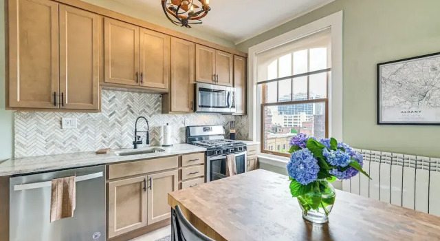 Апартаменты Albany Vacation Rental w/ State Capitol Views!
