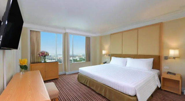 Номер Deluxe Miracle Grand Convention Hotel