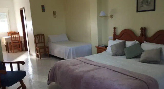 Трёхместные апартаменты Hotel & Apartamentos Cons da Garda