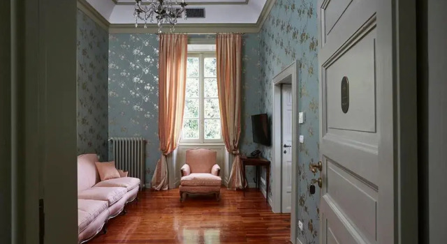 Люкс с балконом Villa Platamone