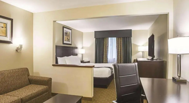Люкс La Quinta Inn by Wyndham Olympia - Lacey