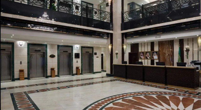SAJA By Warwick Madinah Hotel, Забронировать Отель Отели Медины 4 звезды, рядом с Al Baqia Cemetry, 4*