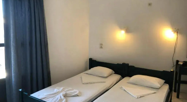 Apartment for 4 Near the Beach, Забронировать Апартаменты/квартира Отели Агия-Пелагия с бассейном, рядом с Пляж Кладиссос, Бассейн