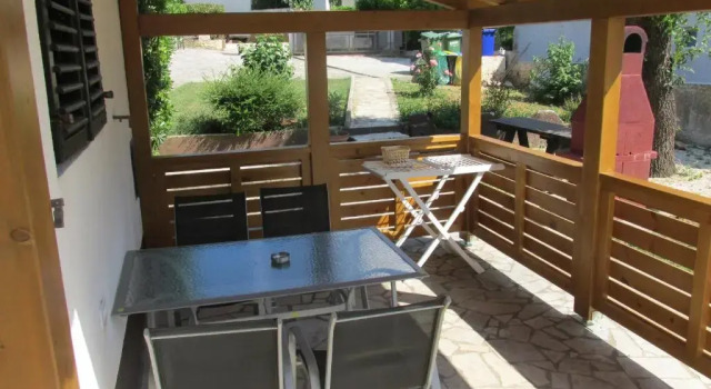 Апартаменты с 2 комнатами с видом на бассейн Guesthouse Suzy