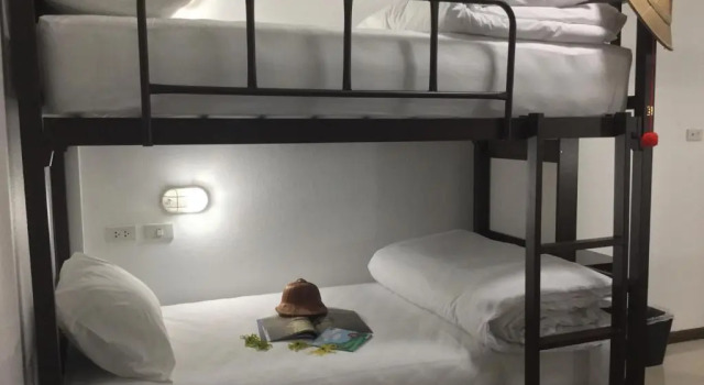 Кровать в общем номере (женский номер) SABUN-NGA HOSTEL