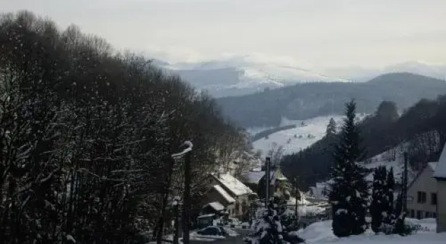 appartement vue sur la montagne, Забронировать Апартаменты/квартира Отели Вогезы с парковкой, Парковка