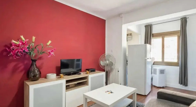 Comfortable 2 Bedroom Flat Near Florida Station, Забронировать Отель Отели в центре Оспиталет-де-Льобрегат, в центре