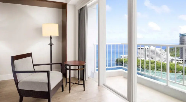 Двухместный номер с балконом и с видом на океан The Westin Resort Guam