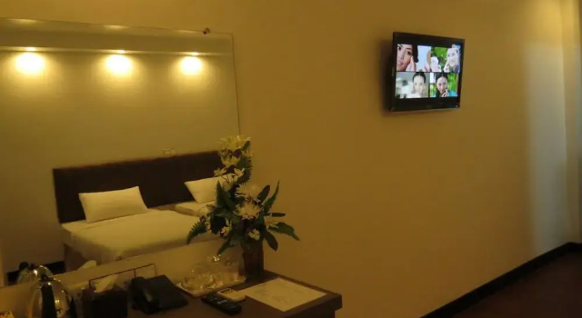 Номер Deluxe High Five Hotel